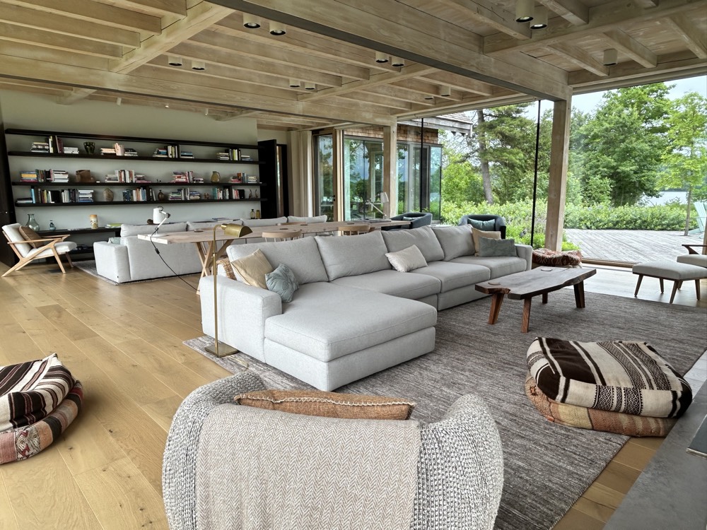 The lounge at Bloom